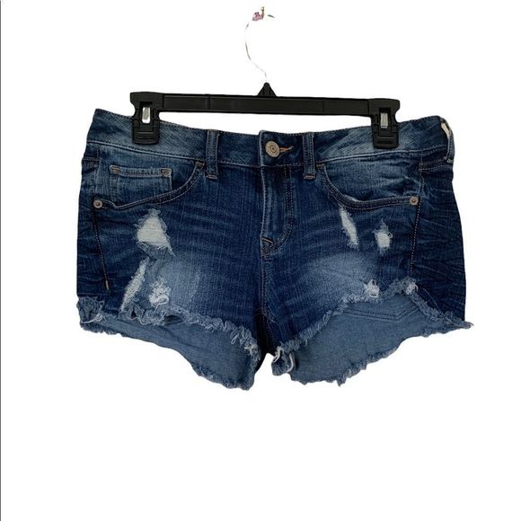 Express Shorts - Picture 2 of 4